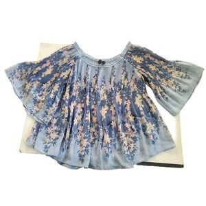 Jeans By Buffalo Size Medium Blue Floral Bell Sleeve Pleated Summery Crop Top